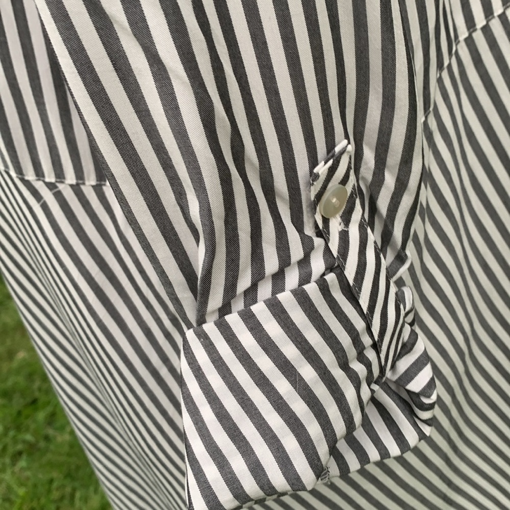 J Jill Gray & White Striped Button Down Adjustable Sleeve Peplum Tunic XS - Picture 4 of 8